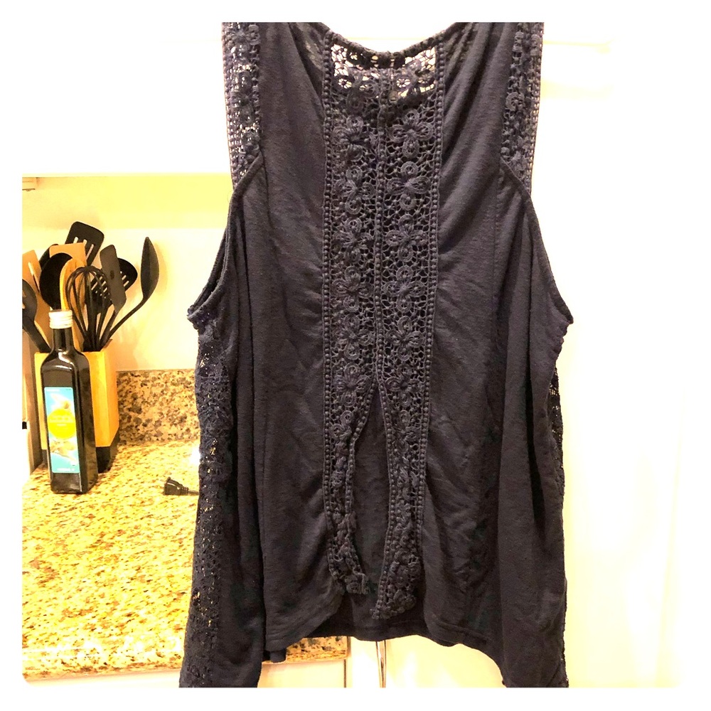 Sleeveless top